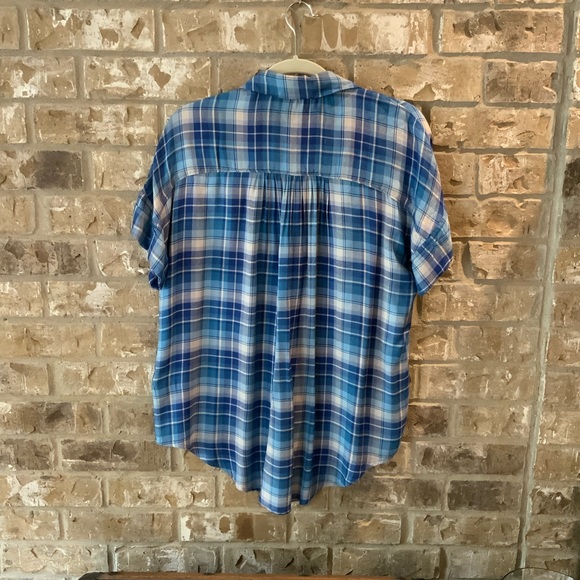 Button Down Top - Picture 3 of 5